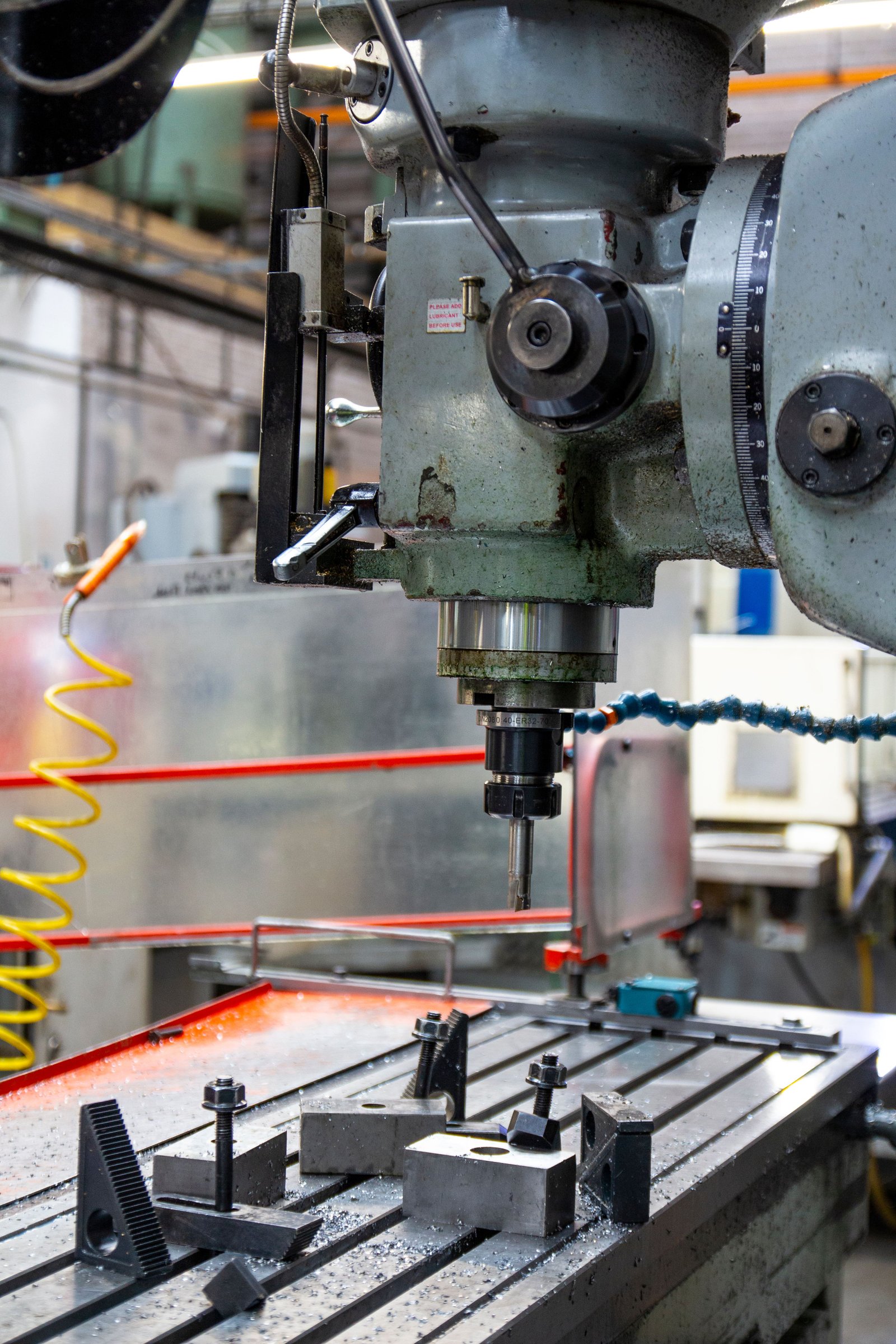 Industrial lathe machine